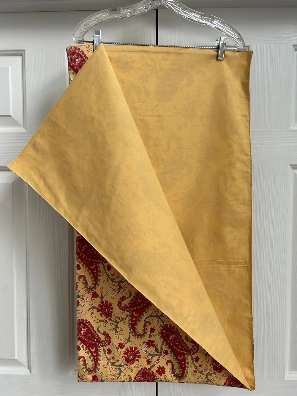 Pottery Barn Yellow and Red Paisley Table Runner 18”x90”